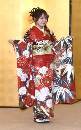 �w2024�N AKB48 ��\�΂̂ǂ��x�Ő��ꒅ�p���I�����c������ (C)ORICON NewS inc. 