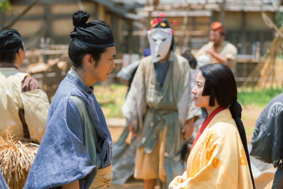 大河ドラマ 光る君へ 総集編〈3枚組〉 大河ドラマ 光る君へ 総集編 ブルーレイ (3枚組) 新品