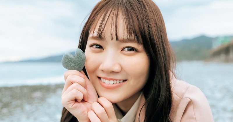 乃木坂46田村真佑、2年ぶり『マガジン』表紙 キュートから