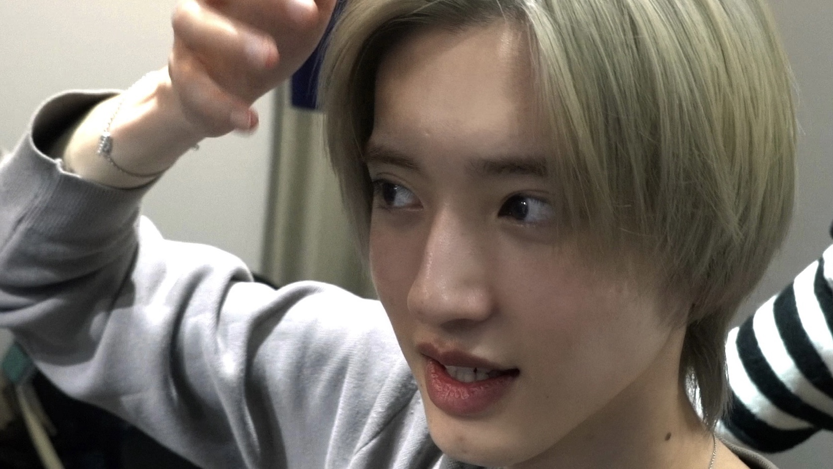 道枝駿佑、新たな挑戦に苦悩＆金髪チェンジの裏側に密着 『マルス