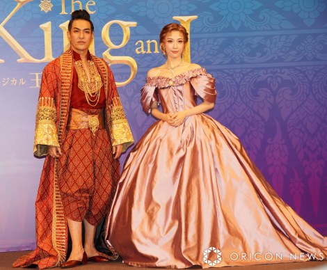 �~���[�W�J���w���l�Ǝ��x���씭�\�ɓo�d�����i������j�k����P�A�����C�肨 �iC�jORICON NewS inc. 