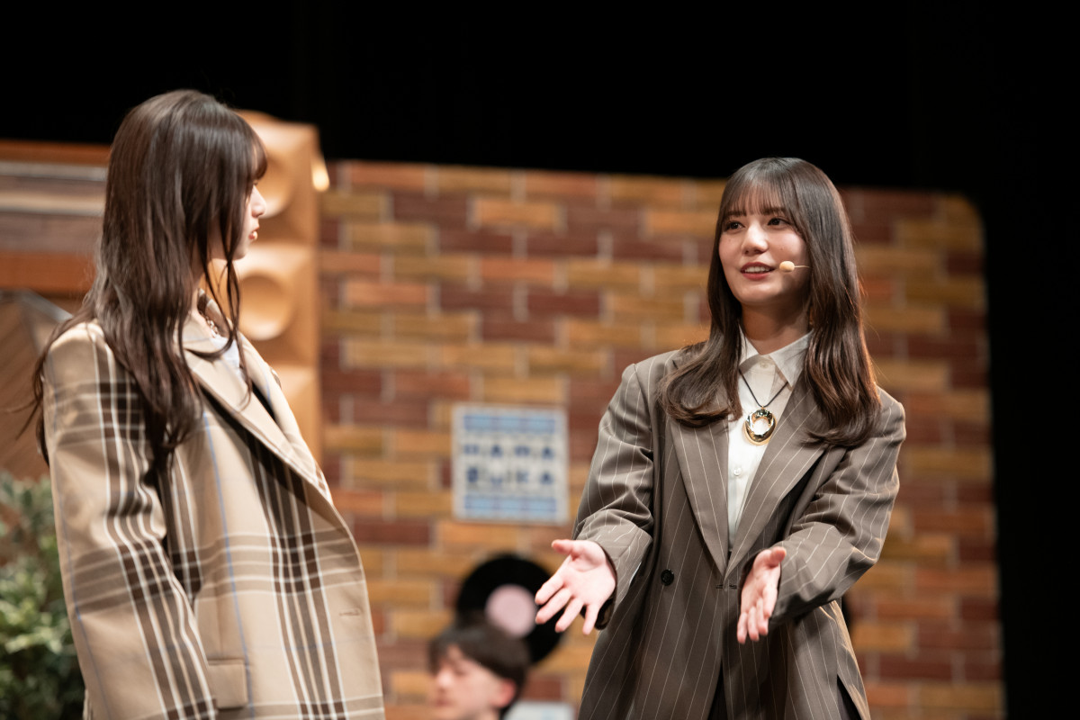 ハマスカ生放送部』齋藤飛鳥＆日向坂46小坂菜緒が手をつなぎ大奮闘