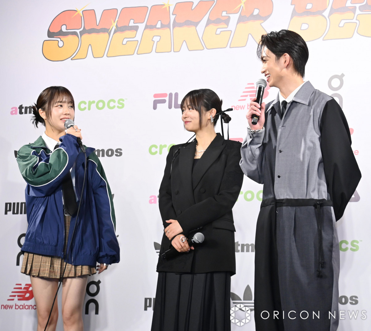 なえなの、制服ミニスカで大胆美脚 スニーカーは「私のガソリン」 | ORICON NEWS