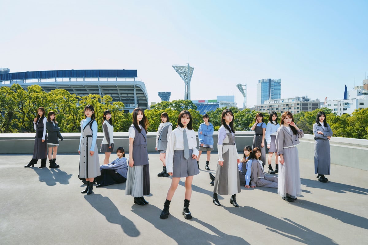 日向坂46、新アーティスト写真公開 初の選抜制で新センターは四期生