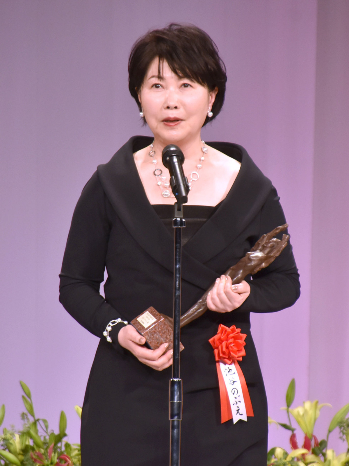 山西惇 画像・写真 | 【読売演劇大賞】山西惇、最優秀男優賞で男泣き 妻と4人の子ども、亡き両親に感謝「この姿、この声で産んでくれてありがとう」 22枚目 |  ORICON NEWS
