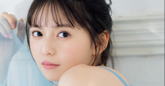 齋藤飛鳥、キュート＆シックに撮り下ろし 3年ぶり『ヤンマガ』で表紙