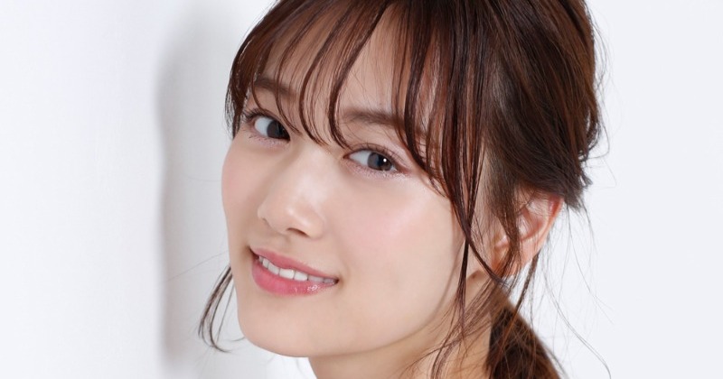 山下美月、美脚まぶしいミニ丈コーデ披露「大好きな水色を着ました