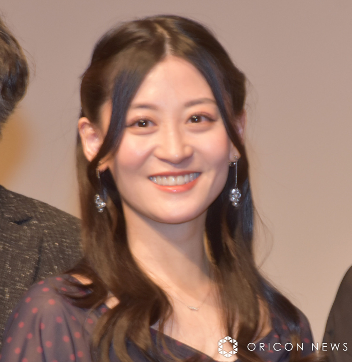 上西恵 