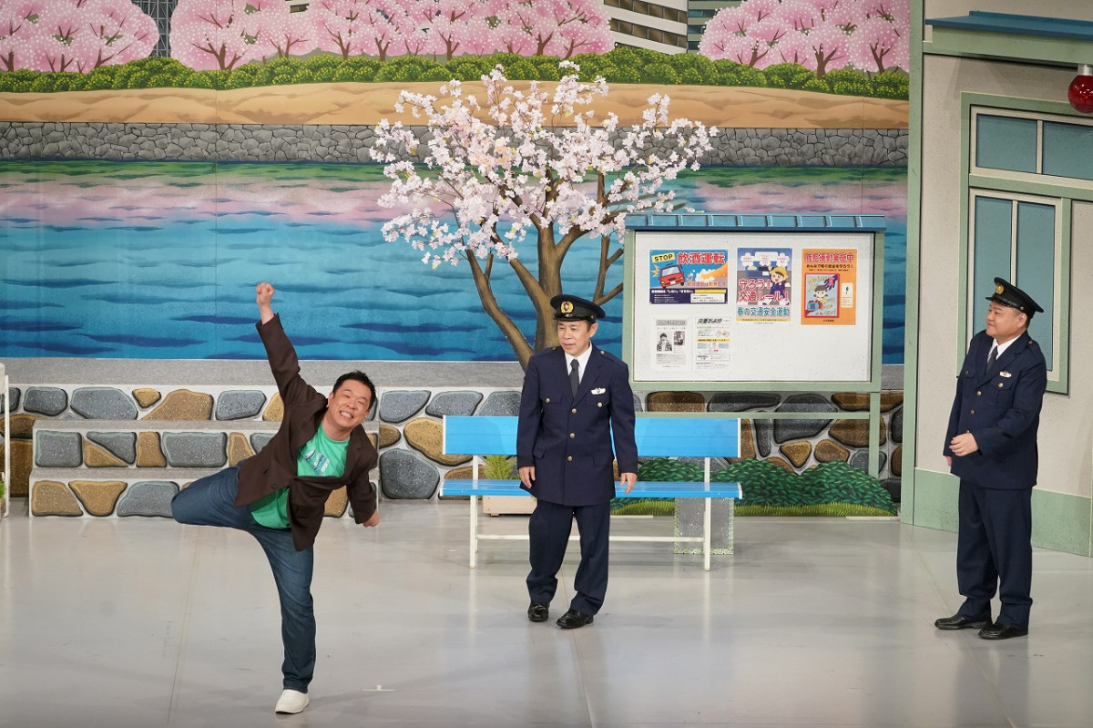 wj̉Ԃ݂̒񓌋֍sx̖͗l(C)g{ 