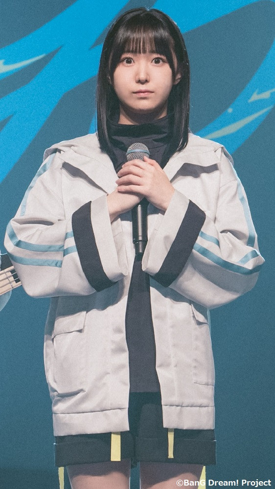 直筆サイン入り 羊宮妃那 MyGO!!!!!ミニポスター 左から羊宮妃那（MyGO!!!!!）、理名（トゲナシトゲアリ