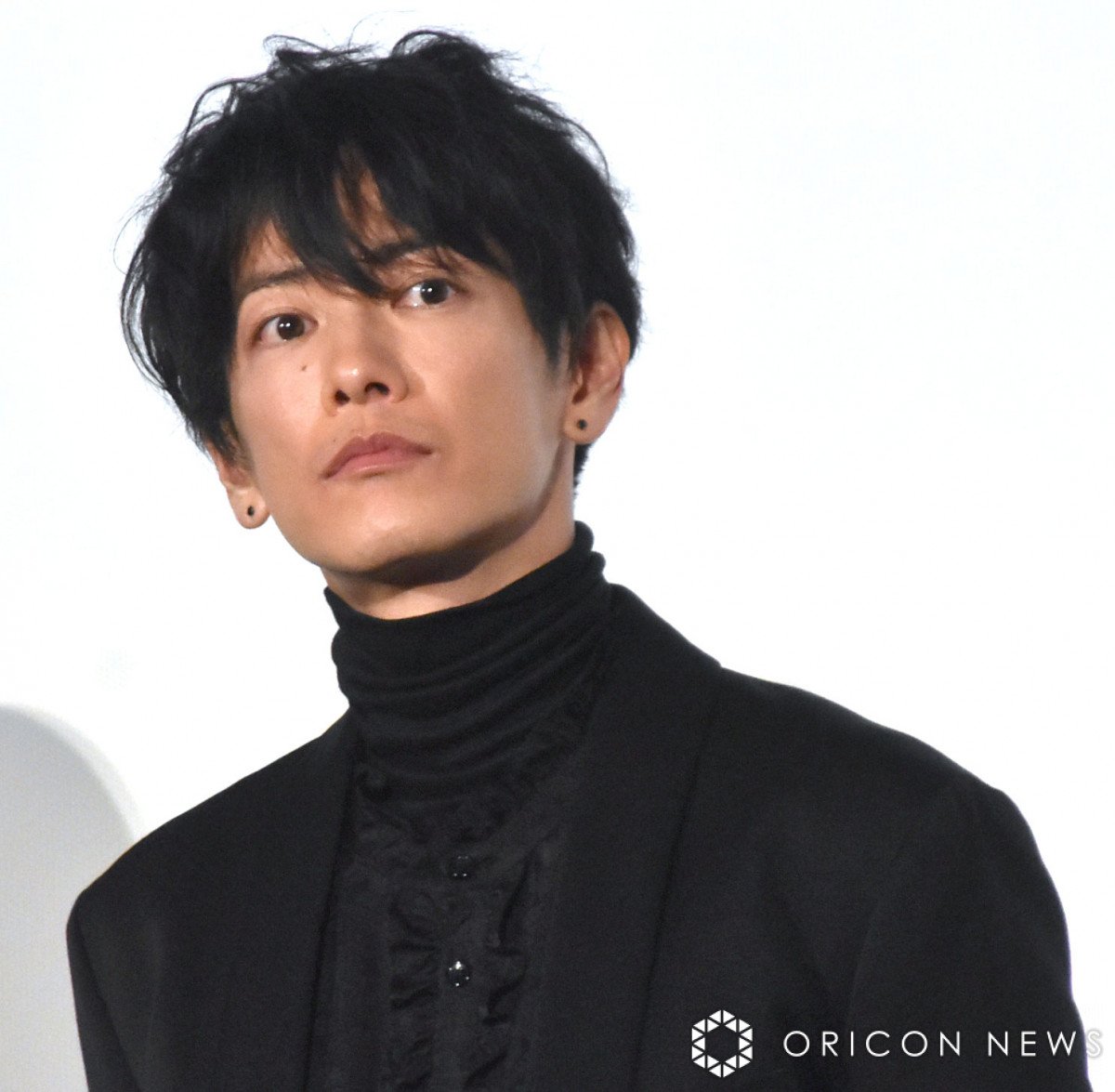 佐藤健、35歳で「初めて本気を出した」 20代は我武者羅も今は俯瞰で 