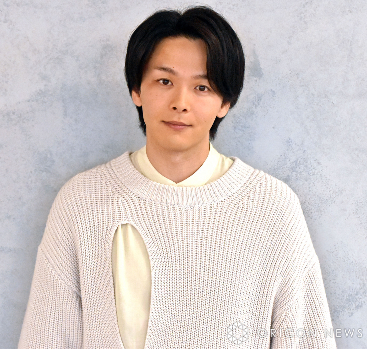 中村倫也、異例の“雑炊本”に見たプロの仕事 今年の目標「人のメンツを立てる'24」に込めた思い | ORICON NEWS