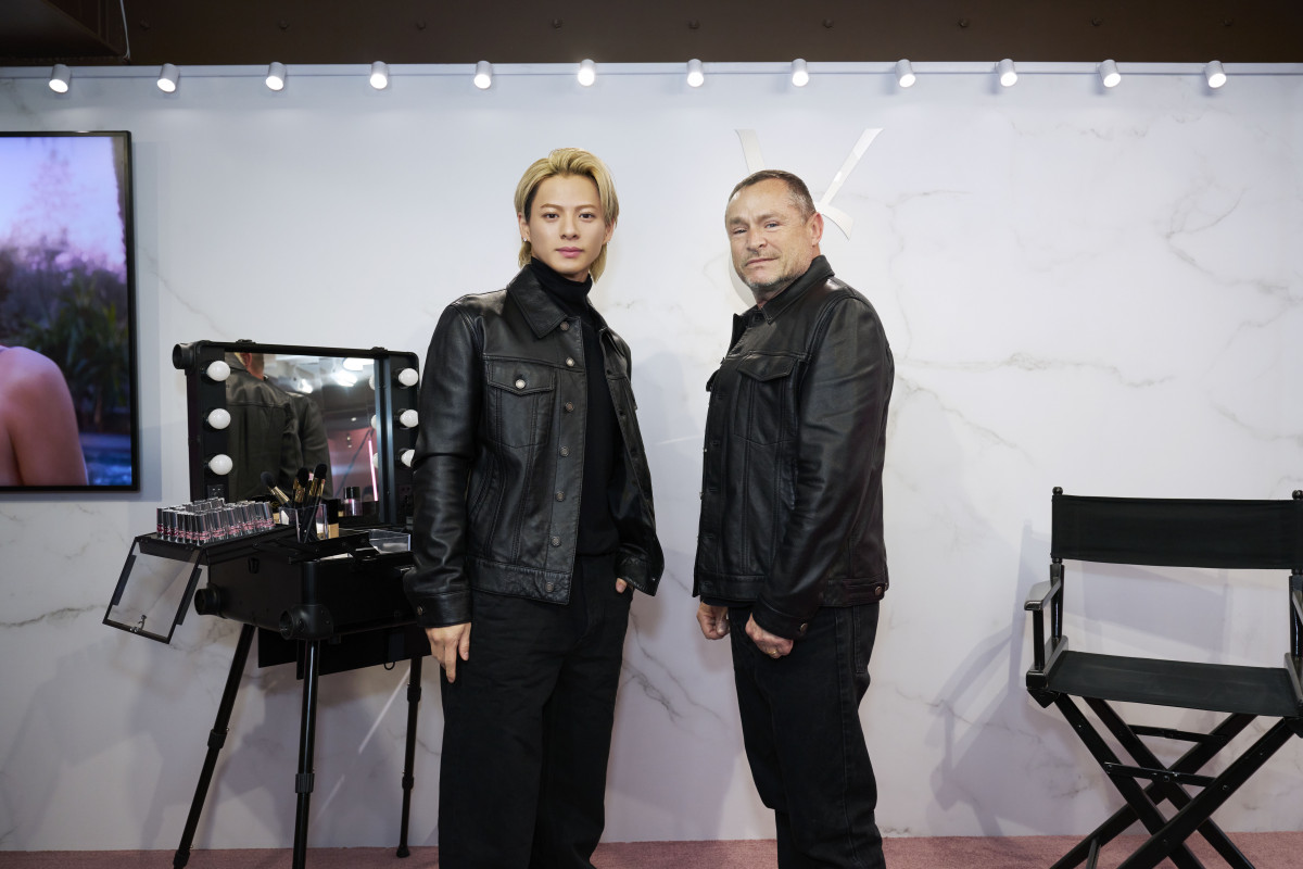 VbvuYSL LOVESHINEvO[oCxg(C)YSL BEAUTY 