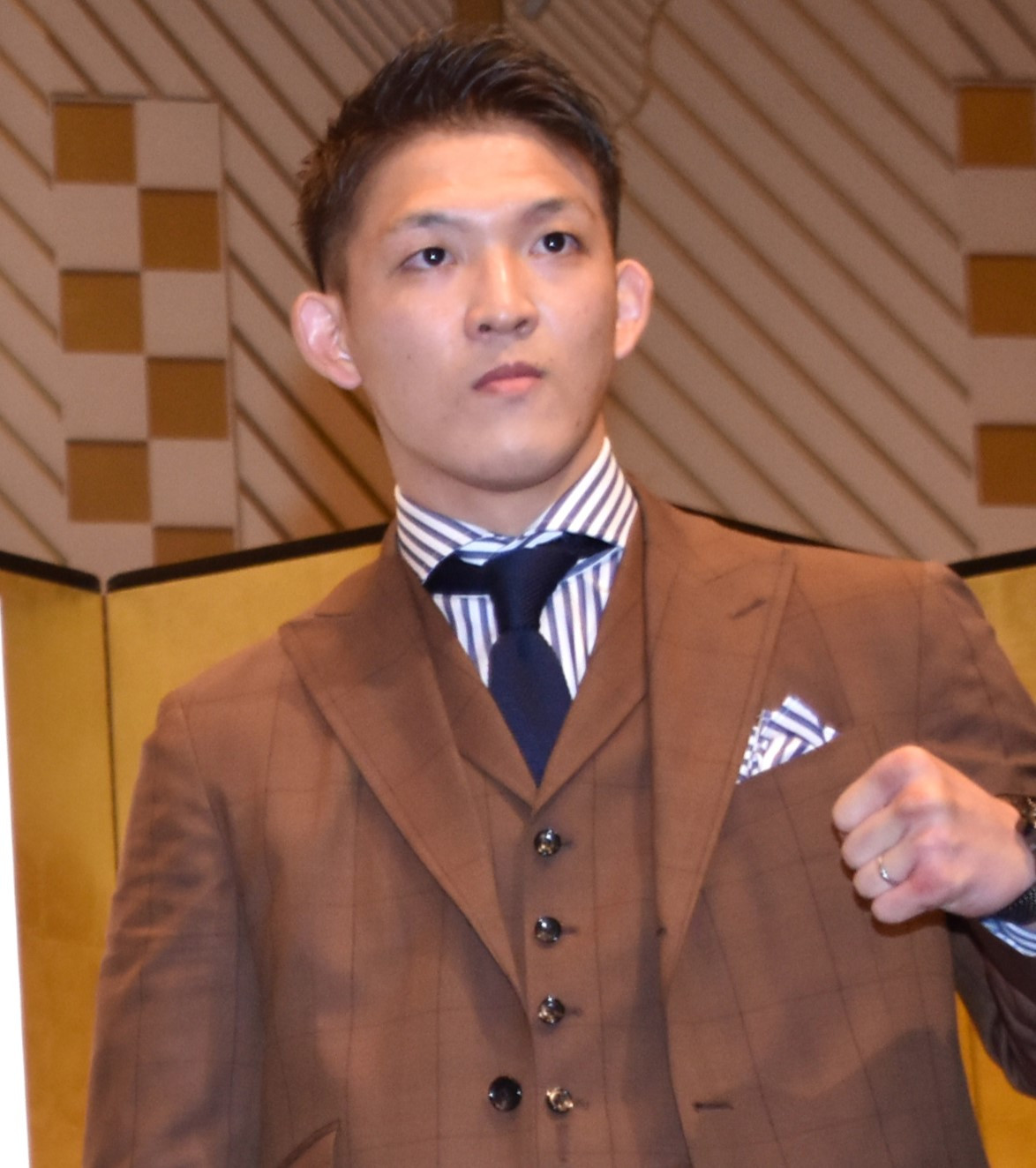 超レア 新品 野杁正明 K-1 スタンド 置き 時計 動作確認済み ONE王者 K-1の「怪物」野杁正明が振り返る進化の過程。鉄壁ガードは