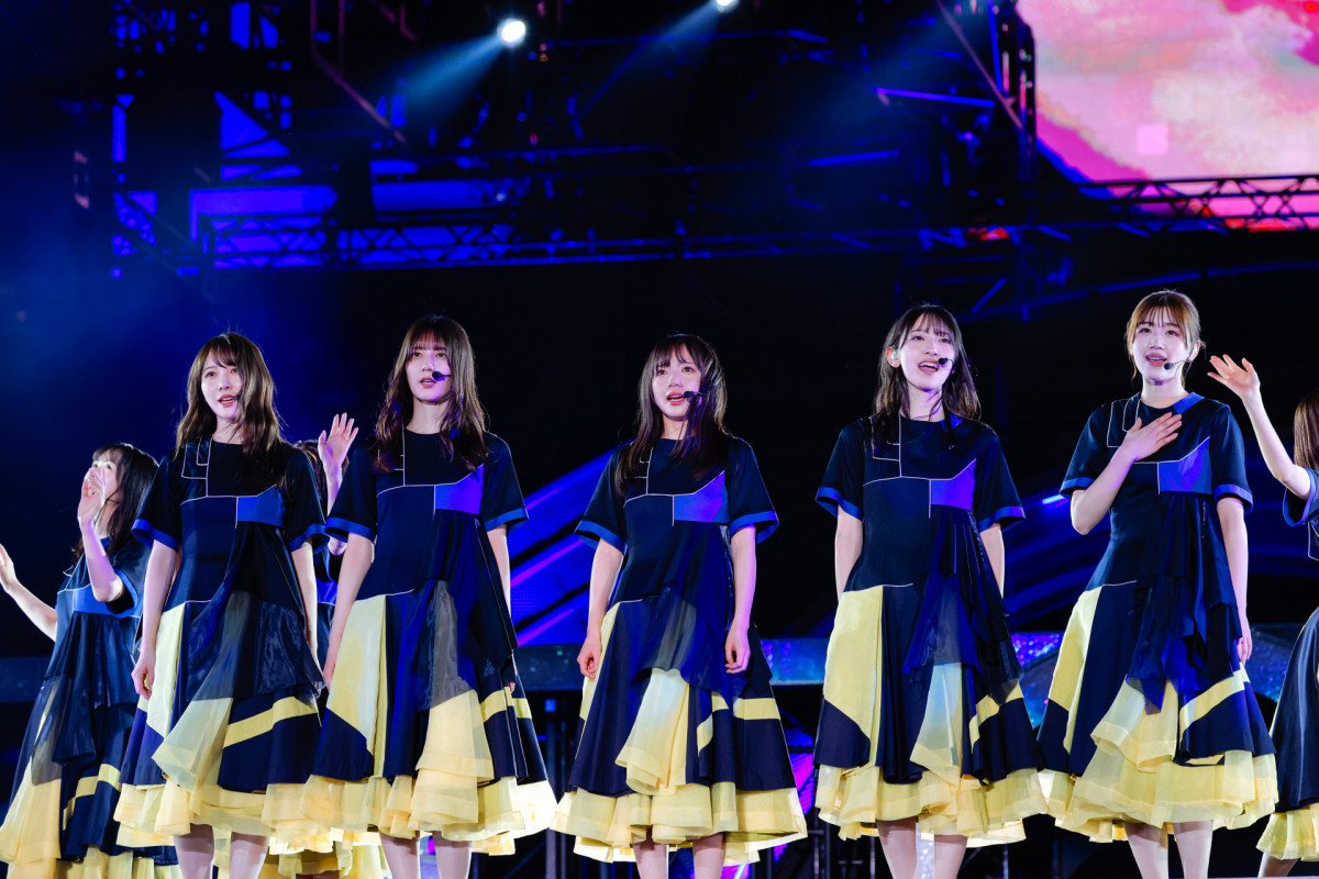 日向坂46齊藤京子、卒業コンサートで大粒の涙 8年間の集大成「私