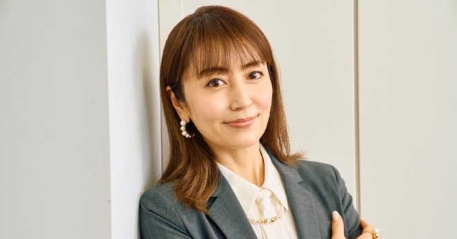 45歳・矢田亜希子、レアなセーラー服姿に反響「イケてます」「スタイル