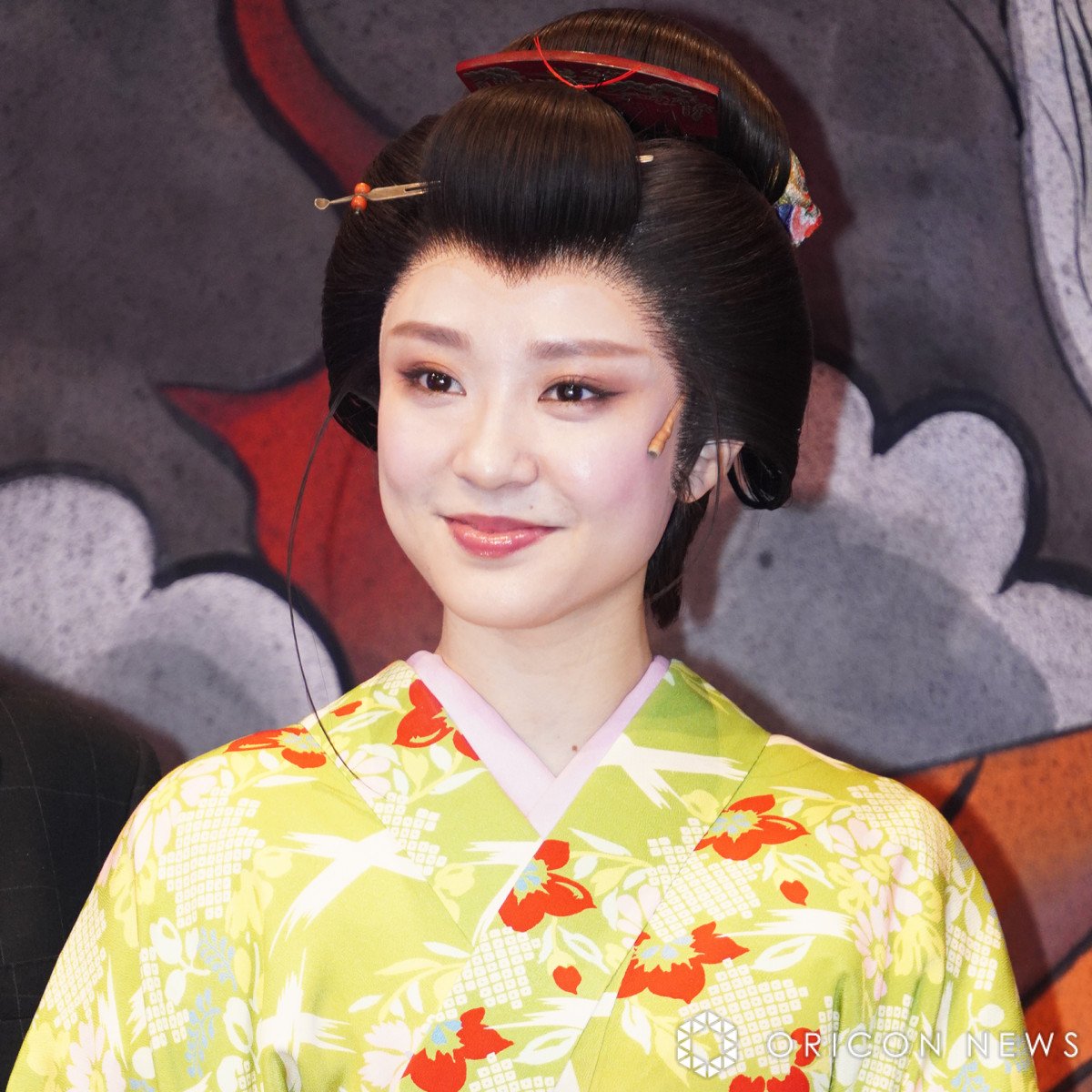 元宙組トップ娘役・潤花、宝塚退団後初の舞台出演に気炎「この瞬間は宝物」 | ORICON NEWS