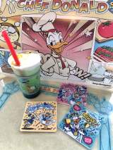 TDL�̐V�X�y�V�����C�x���g�w�h�i���h�̃N���b�L�[�E�_�b�N�V�e�B�x�ł͌��胁�j���[���񋟁I�w�X�p�[�N�����O�[���[�h�����N�i�g���s�J���t���[�c���I�����W�j�x�i1000�~�j�ɂ́A3��ނ̒����烉���_����1�R�[�X�^�[���t���Ă��� �iC�jORICON NewS inc. 