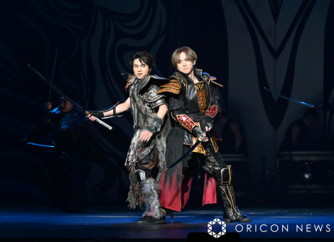 wEndless SHOCKxQlvɓoꂵ()A{ (C)ORICON NewS inc. 