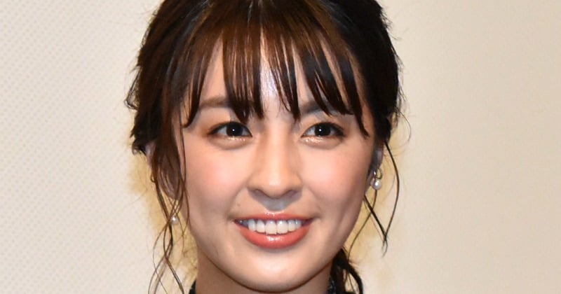 柳ゆり菜、ビキニ姿で美ボディ全開 海で輝く抜群スタイル「去年の夏の思い出残しておきます」 | ORICON NEWS