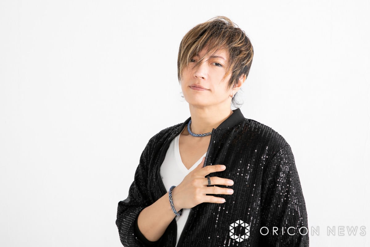 画像・写真 | GACKTの大きな墓掃除に驚きの声 規格外なデカさに「もはや古墳レベル」「ご先祖様喜んでますよ」 1枚目 | ORICON NEWS