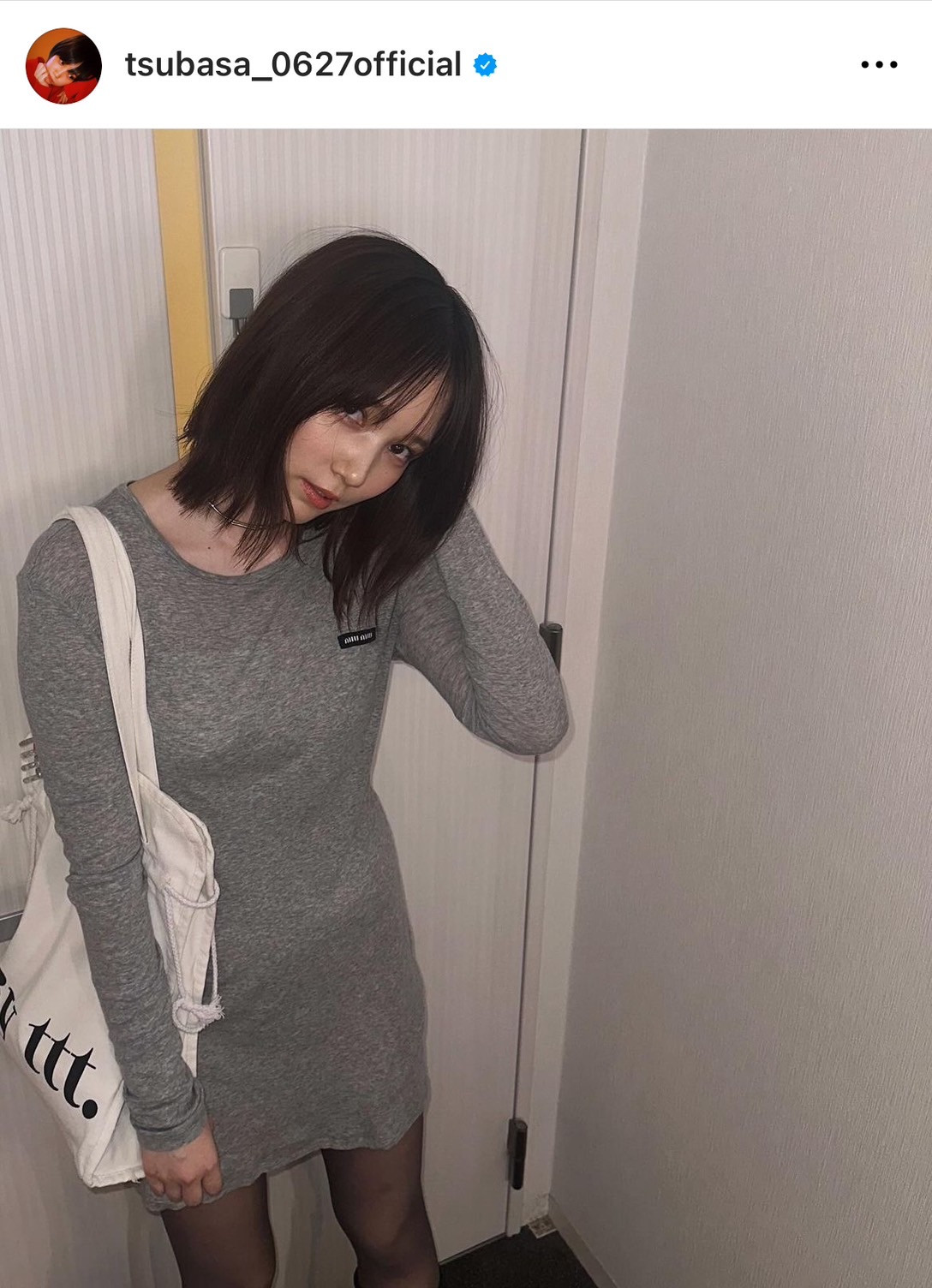 本田翼　ミニスカ 本田翼、超ミニ×絶妙透けタイツで“太もも美脚”際立つ 「#ほんだのふく」に反響「珍しく短め？」「脚細」 | ORICON NEWS
