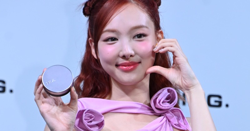 twice ナヨン TWICEナヨン、日本に来てすぐコンビニへ 多忙なスケジュールでも美しさ