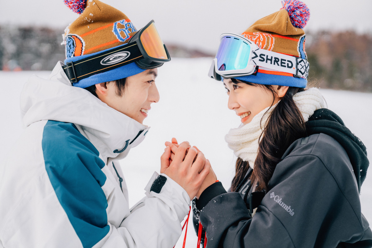 新婚　後背位セックス 白間美瑠、“夫”永田崇人から“雪ドン” 元国民的アイドルが密室で夫のおしりに衝撃行動 | ORICON NEWS
