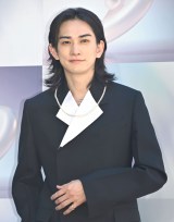 TASAKI 70���N�A�j�o�[�T���[�G�L�V�r�V�����wFLOATING SHELL�x���Z�v�V�����ɏo�Ȃ��� 