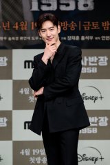 �C�E�W�F�t�����w�{���ǒ� 1958�x����^�f�B�Y�j�[�v���X �X�^�[�œƐ�z�M���iC�j2024MBC. All Rights reserved. 