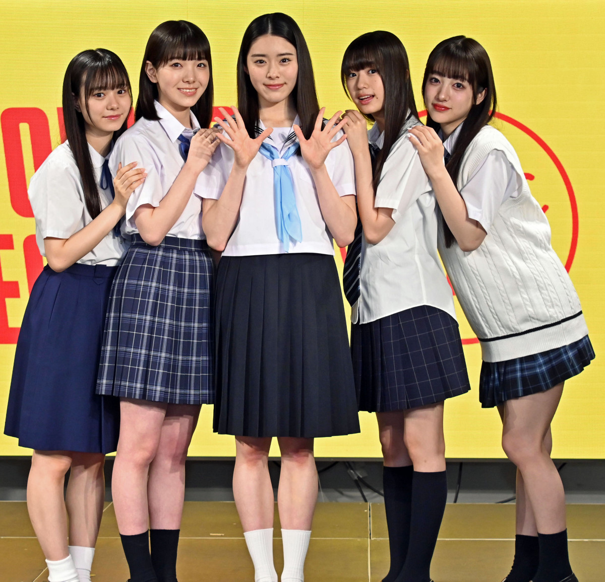 ミニ　中学 結成15周年の私立恵比寿中学・低学年メンバー、夢は“東京ドーム”と宣言「まだまだ止まらない」 | ORICON NEWS