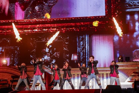 アリーナツアー『WEST. 10th Anniversary LIVE TOUR AWARD』横浜アリーナ公演を開催したWEST. 