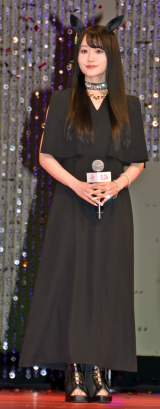 �w�E�}���x���̌���Łw�E�}�� �v���e�B�[�_�[�r�[ �V����̔��x������I�v���~�A�ɎQ���������q�B �iC�jORICON NewS inc. 