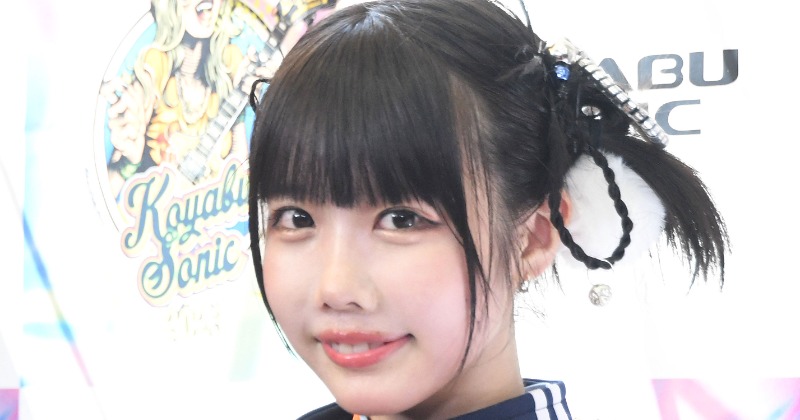 あのちゃん、スマホカバーに注目集める 『ケロロ軍曹』だらけで