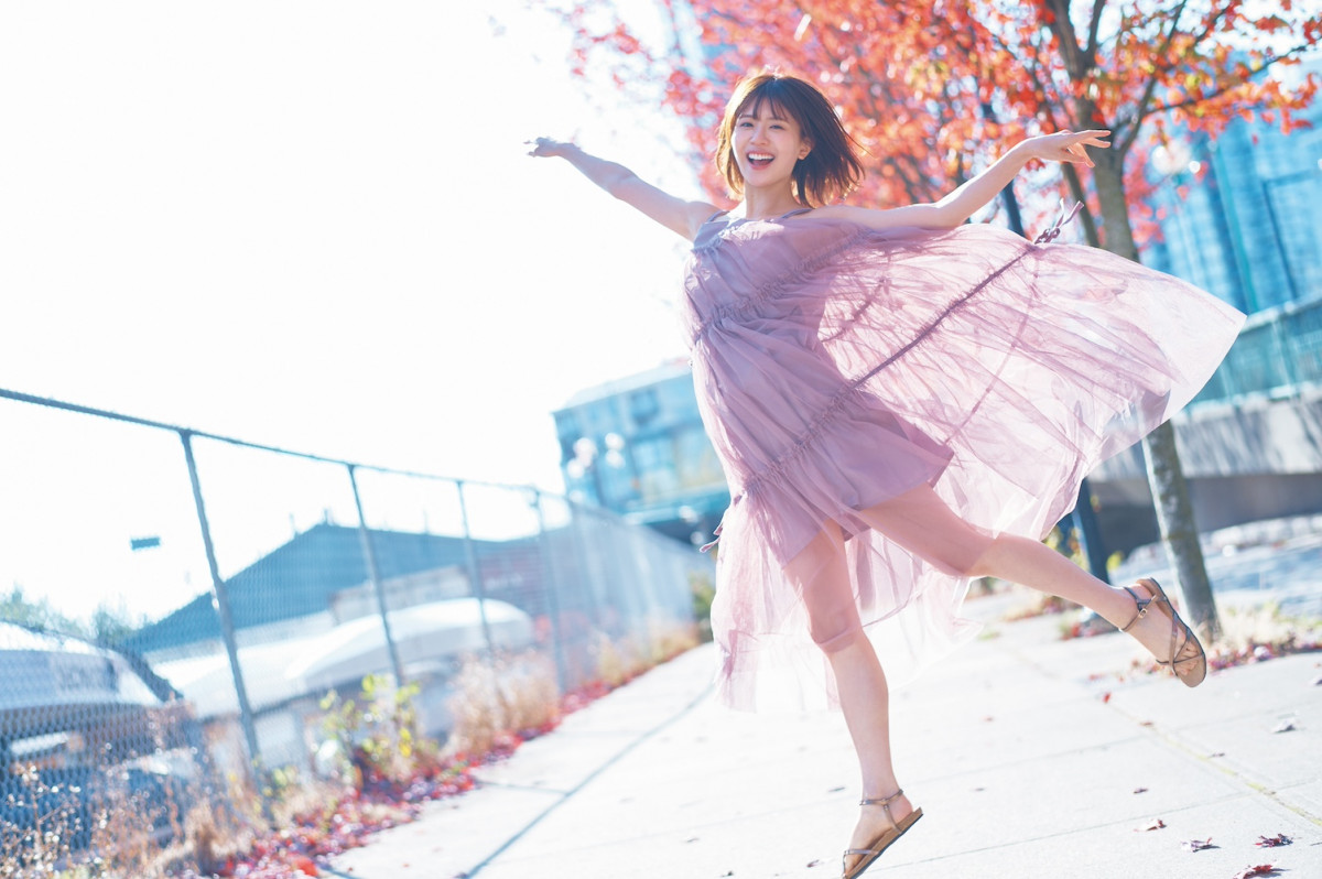 日向坂46松田好花、ゴスロリ風衣装に挑戦 1st写真集から先行