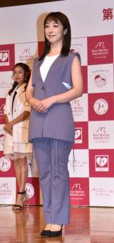 �w�x�X�g�}�U�[��2024�x����܂�����c�T���A�i�E���T�[ �iC�jORICON NewS inc. 