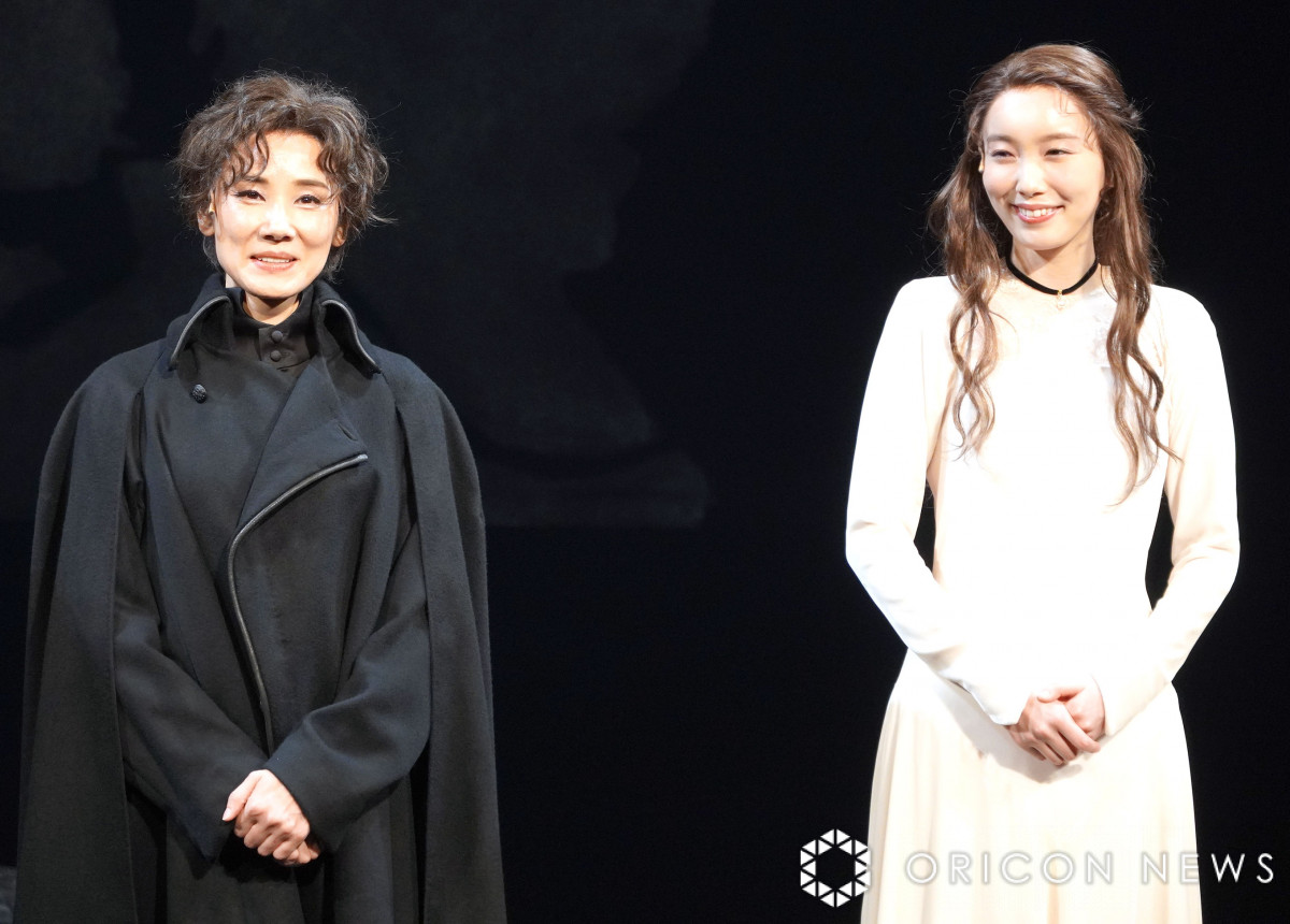 吉田羊 model press 画像・写真 | 吉田羊、“最難関”『ハムレットQ1』のけいこ場は「爆笑に次ぐ爆笑」 開幕前日にファンへ呼びかけ「共犯関係になって」 21枚目 |  ORICON NEWS