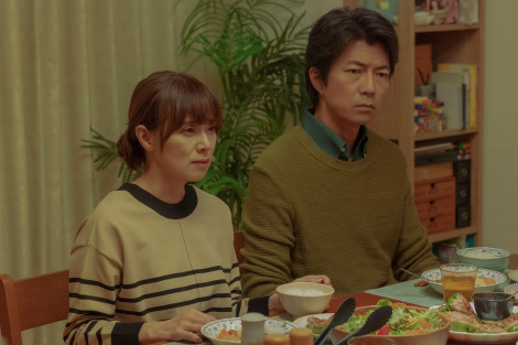 Netflix�f��w�]����N�̖l���A�]�����N�̌N�Əo������b�B�x�ɏo�������˔J�X�A�����g�I�� 