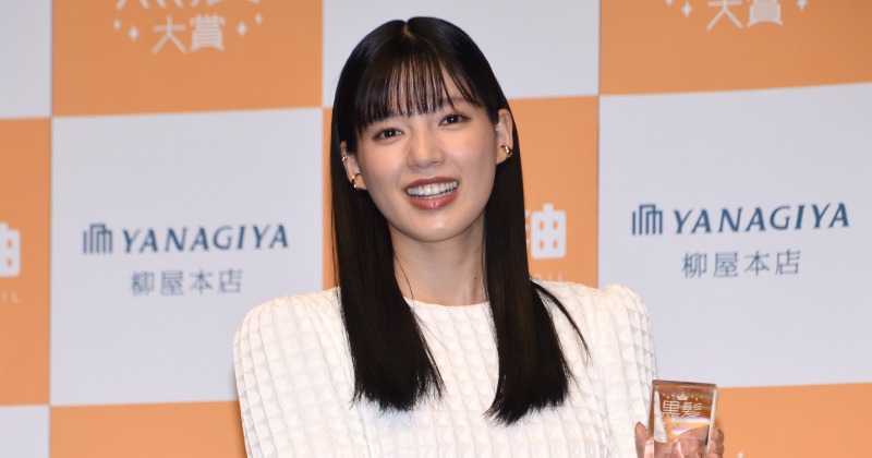 CL5周年くじA賞　石井杏奈 石井杏奈『黒髪大賞』を受賞 E-girls時代も「黒髪を貫いてよかった