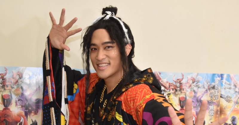 キングオージャー(ジェラミー・カグラギ)生写真(ブロマイド)3枚セット キングオージャー』“カグラギ”佳久創、分身ショットでファン混乱