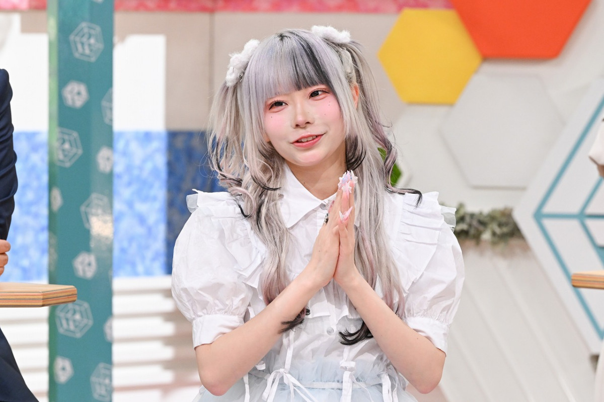 抽プレ　非売品NMB48 吉田朱里 直筆サイン入りチェキ　エンタメ当選品　振袖 抽プレ 非売品NMB48 吉田朱里 直筆サイン入りチェキ エンタメ当選品