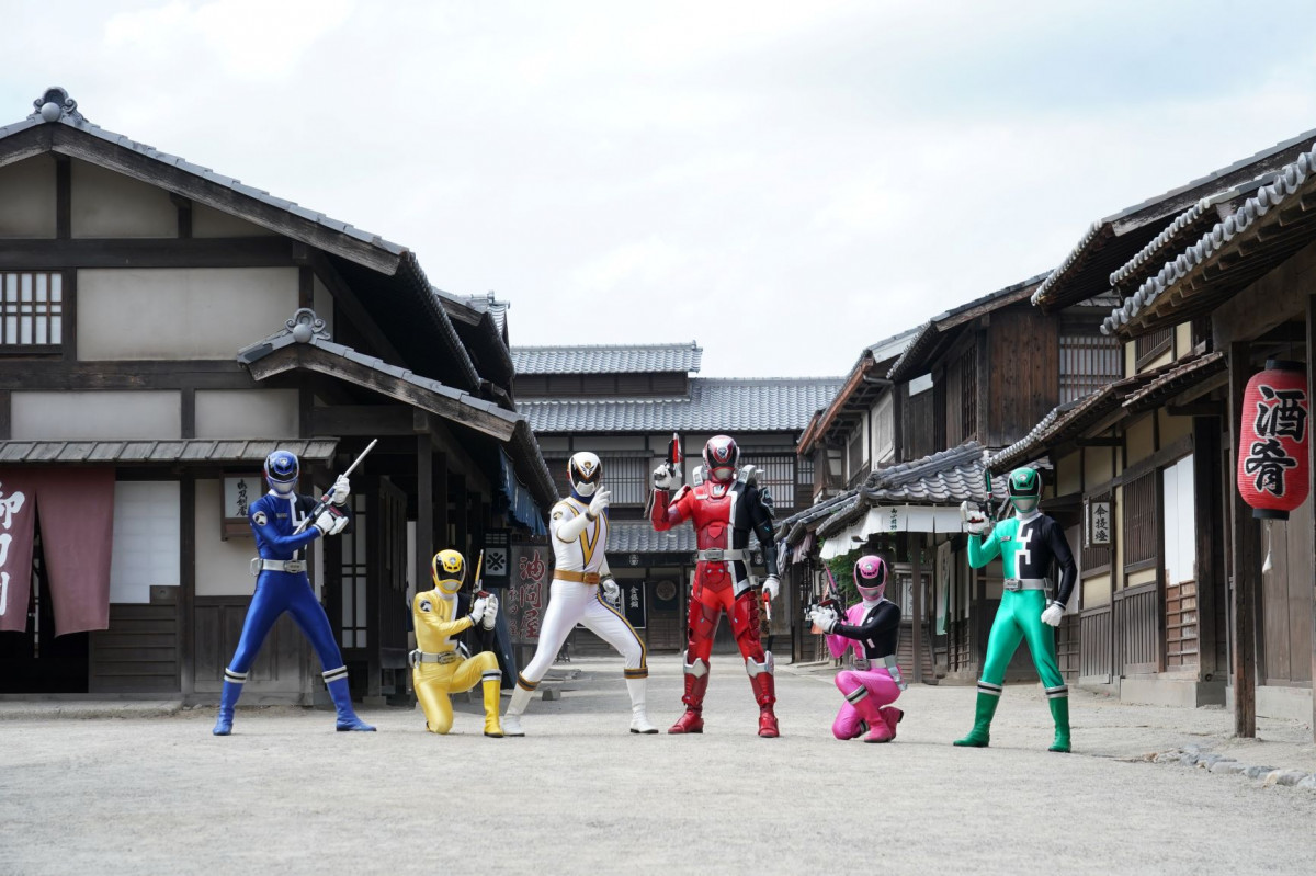 デカレンジャー20th』初日舞台あいさつ決定 “ジャスミン”木下 デカレンジャー20th』初日舞台あいさつ決定 “ジャスミン”木下