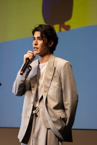 �f��w�i�~�r�A�̍����x�J���k���ۉf��ՂŌ�����f�ł��������銰��Y�iC�jKazuko Wakayama 