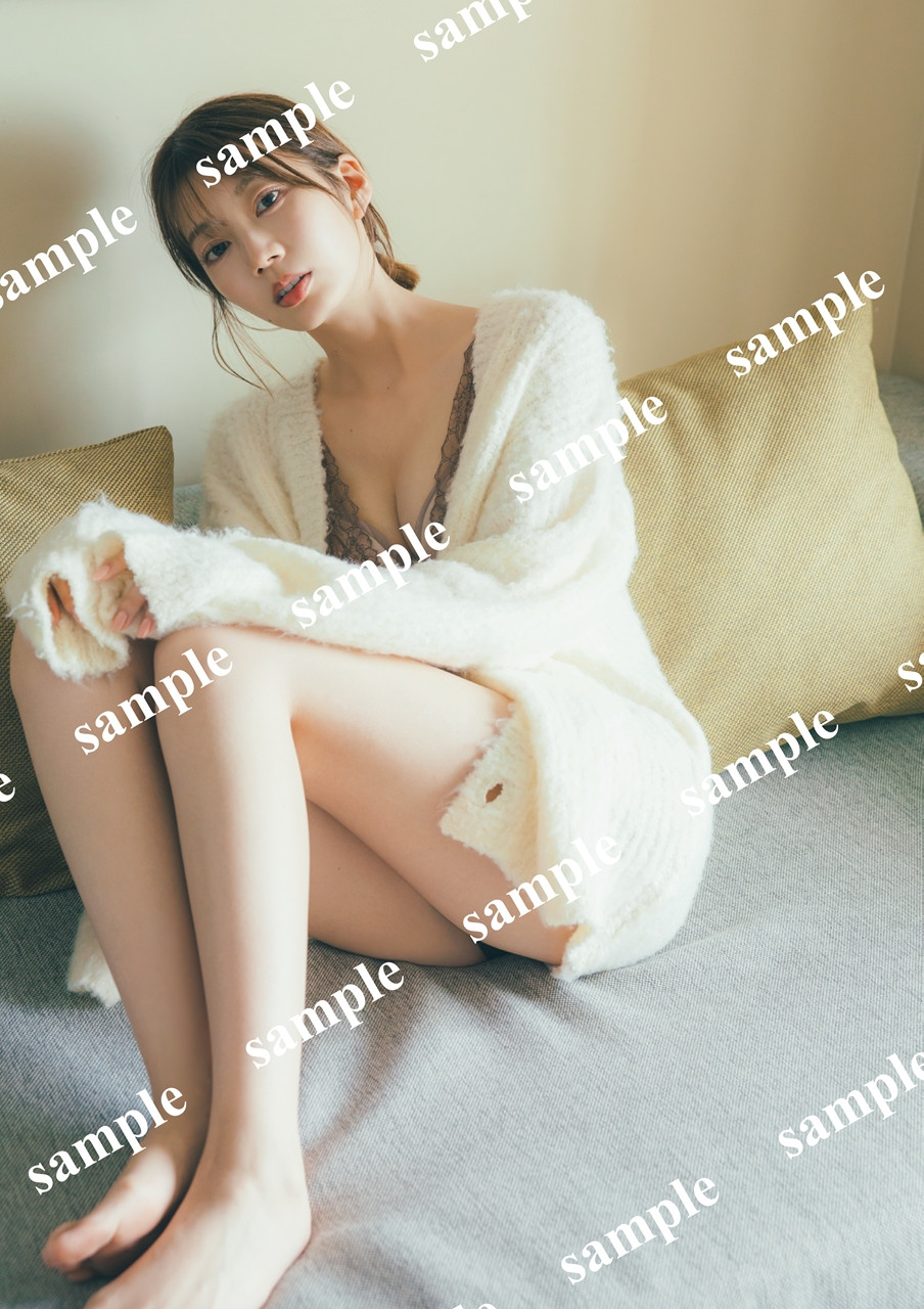 日向坂46高本彩花1st写真集『僕の記憶の中で』 特典ポスター絵柄