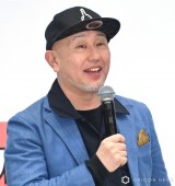 �p�^�p�^�}�}�E�����A21�N�O�́g�t�T�t�T�h�ʐ^�����J ���݃X�L���w�b�h�Ƃ̃M���b�v�Ɂu�j�O���v�u�C�P�����ł��ˁv 