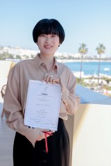 �J���k���ۉf��Ղō��ۉf���]�ƘA���܂���܂����f��w�i�~�r�A�̍����x�̎R����q�ēiC�jKazuko Wakayama 