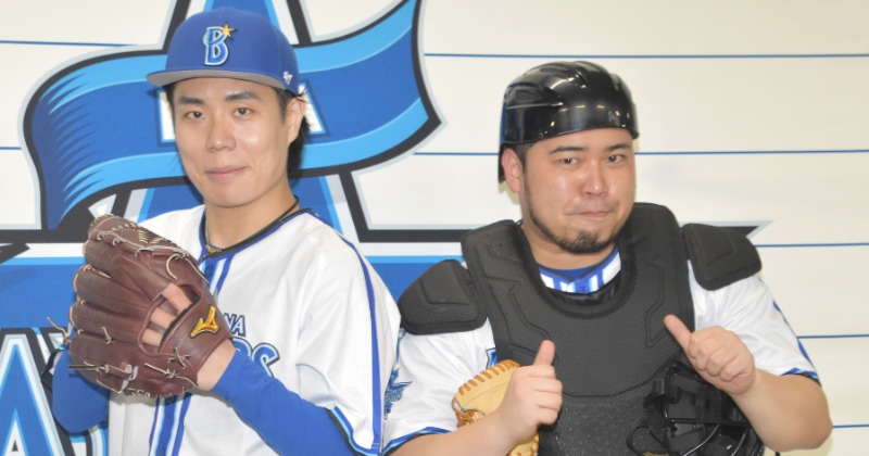 令和ロマン松井ケムリ、始球式で“神キャッチ” 相方の暴投をフォロー