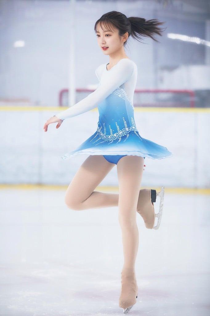 昔の女子アナ　パンチラ女子フィギュアスケート　エロ 