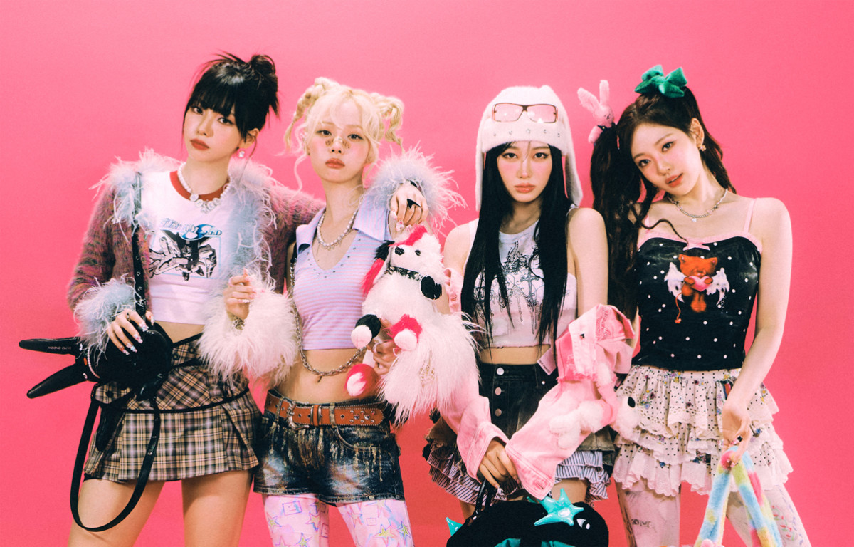AESPA HOT MESS CD HOT MESS VER POSTER VER LIMITED EDITION