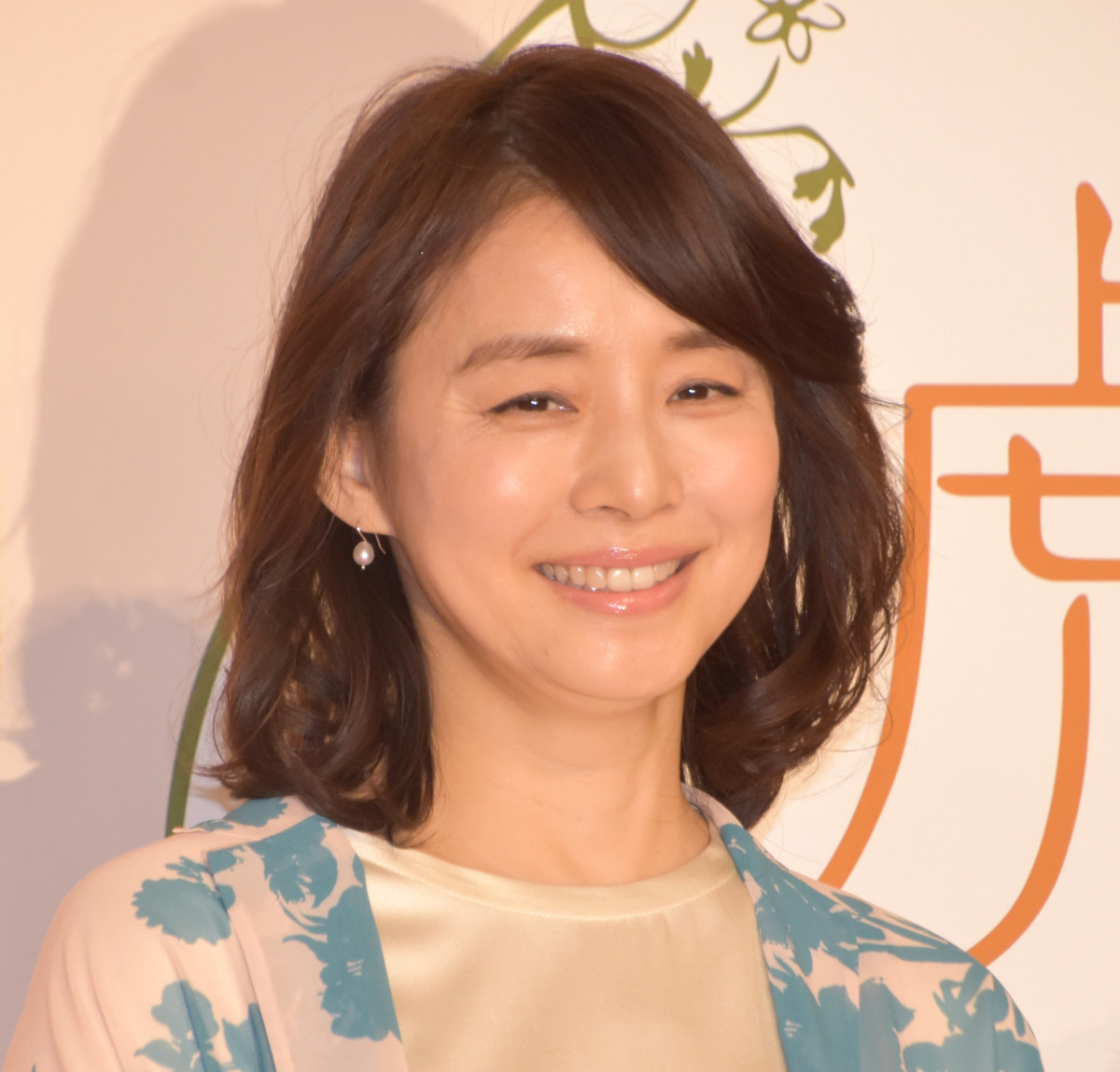 石田ゆり子「いつぞやの、寝癖アート」を紹介 「何をどうすればこーなる？」「まさにアート」「見事な寝癖」 | ORICON NEWS